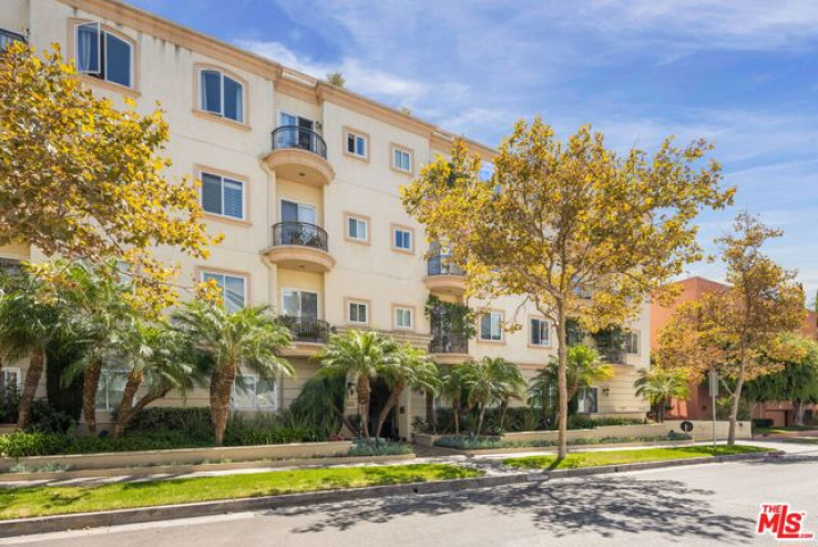 3 Bed Home for Sale in Beverly Hills, California