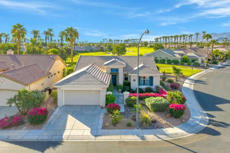 2 Bed Home for Sale in Palm Desert, California
