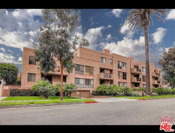 2 Bed Home for Sale in Beverly Hills, California