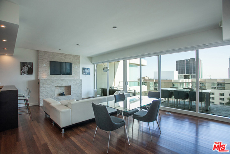 Incredible Penthouse Facing South
