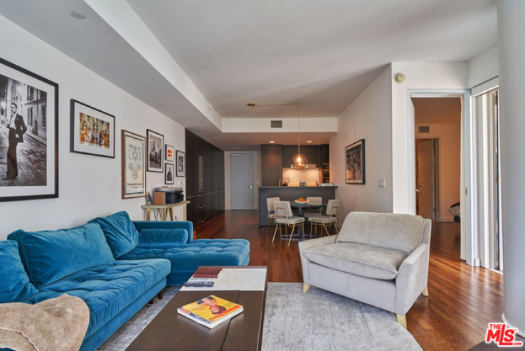 1 Bed Home for Sale in Los Angeles, California