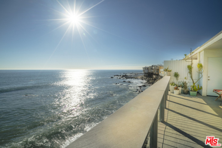 1 Bed Home for Sale in Malibu, California