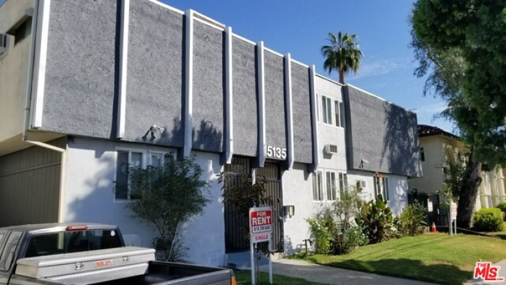  Income Home for Sale in Van Nuys, California