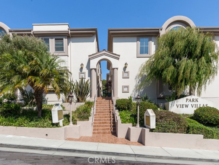 3 Bed Home for Sale in El Segundo, California