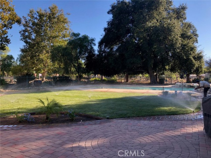 4 Bed Home for Sale in Newhall, California
