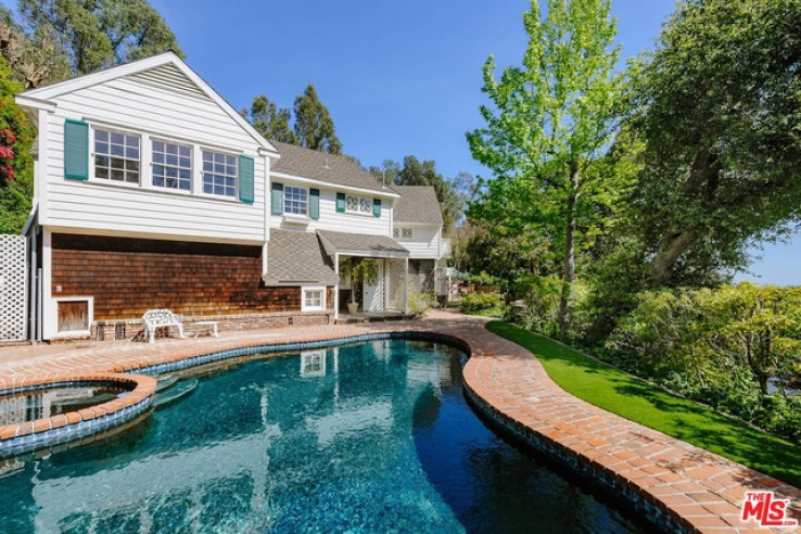 4 Bed Home for Sale in Los Angeles, California