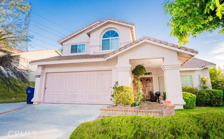 4 Bed Home for Sale in Saugus, California