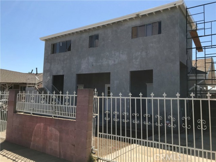  Income Home for Sale in Los Angeles, California