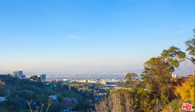 3 Bed Home for Sale in Los Angeles, California