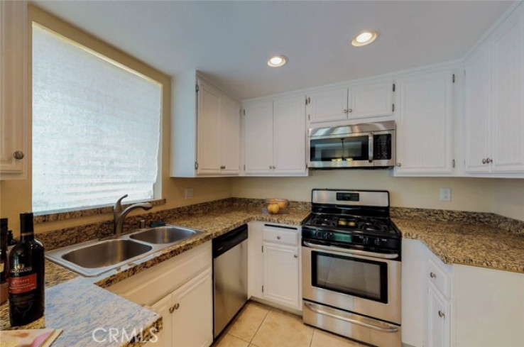 2 Bed Home for Sale in Canyon Country, California