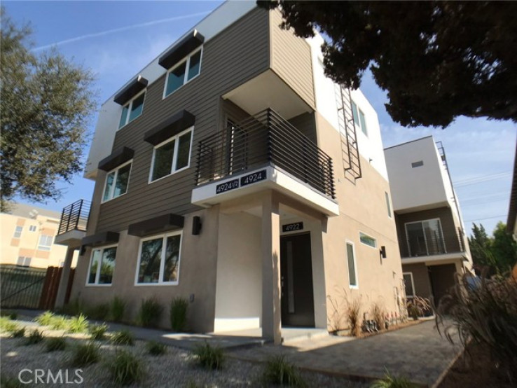  Income Home for Sale in Valley Village, California