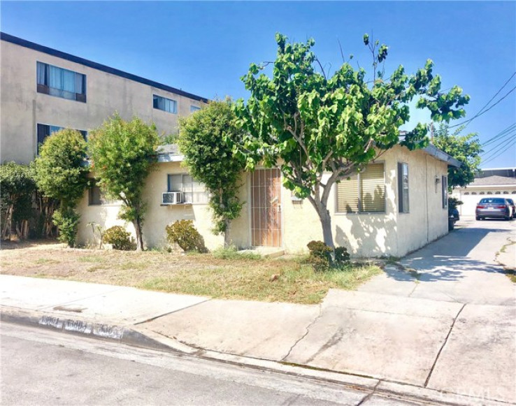  Income Home for Sale in Hawthorne, California