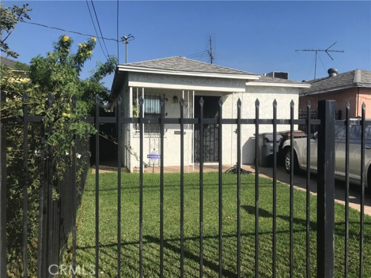 Residential Home in Compton N of Rosecrans, E of Central