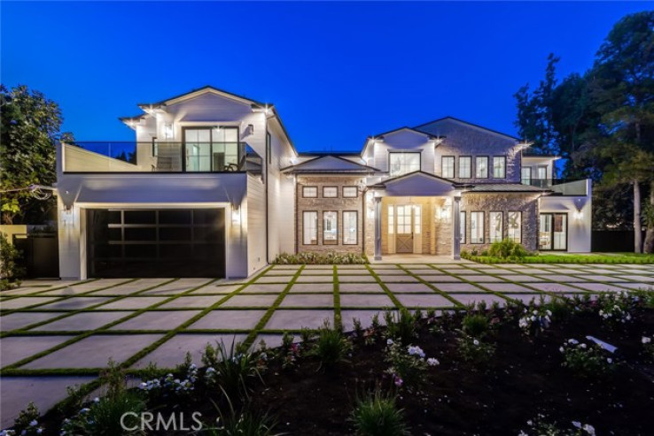5 Bed Home for Sale in Encino, California