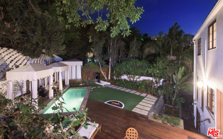 Residential Home in Sunset Strip - Hollywood Hills West