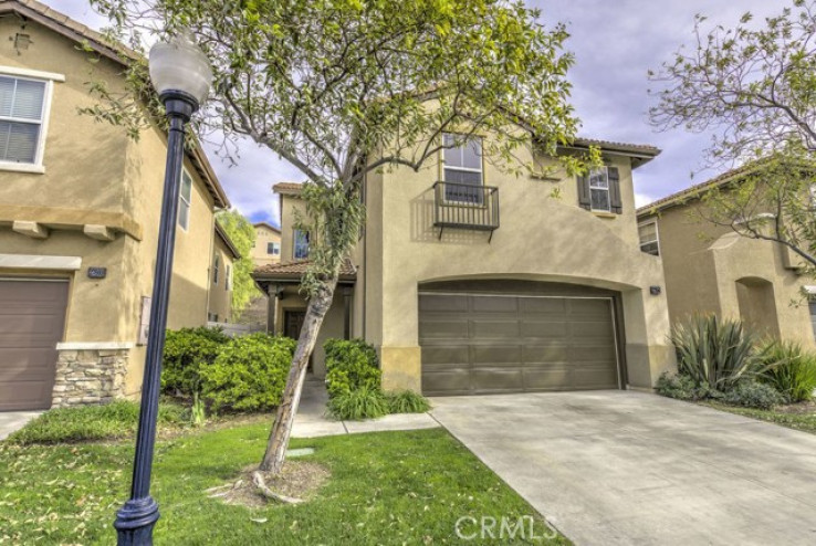 4 Bed Home for Sale in Canyon Country, California