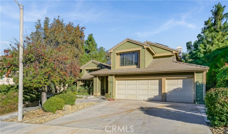 6 Bed Home for Sale in Newhall, California