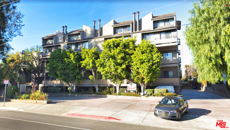 2 Bed Home for Sale in Sherman Oaks, California