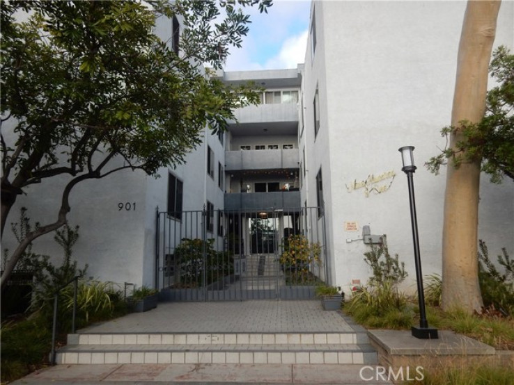 1 Bed Home for Sale in Santa Monica, California