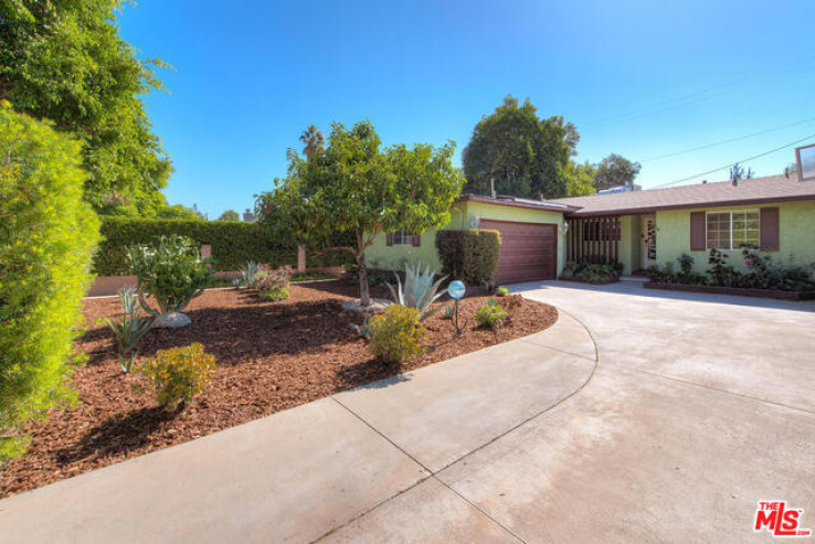 3 Bed Home for Sale in Lake Balboa, California