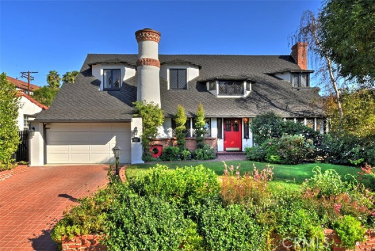 4 Bed Home for Sale in Toluca Lake, California