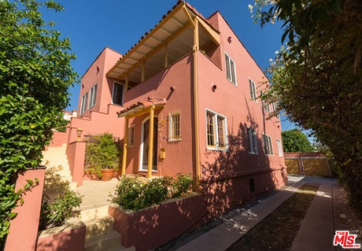 Residential Income in Los Feliz
