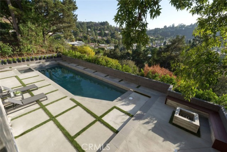 3 Bed Home for Sale in Studio City, California