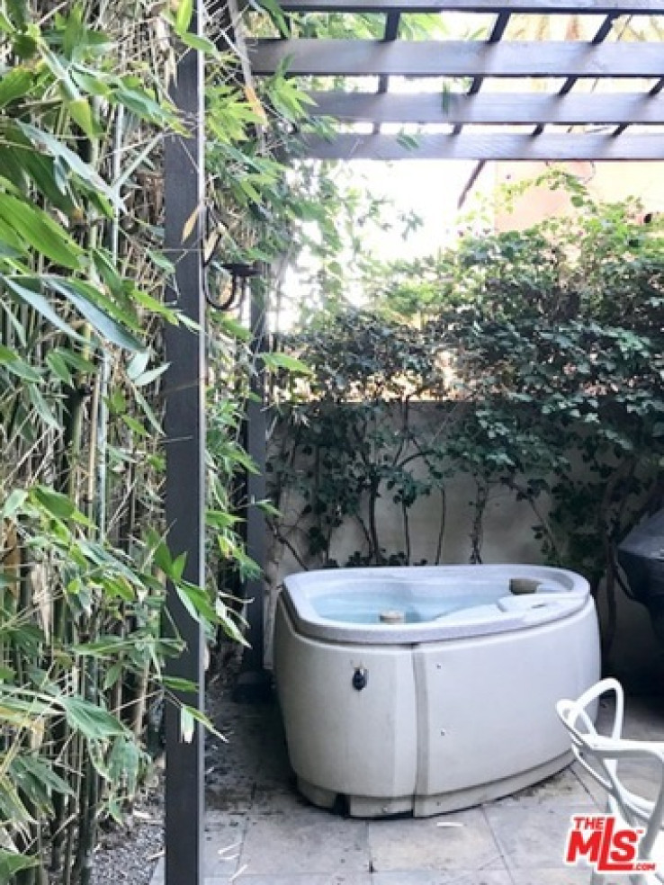 Residential Home in West Hollywood Vicinity