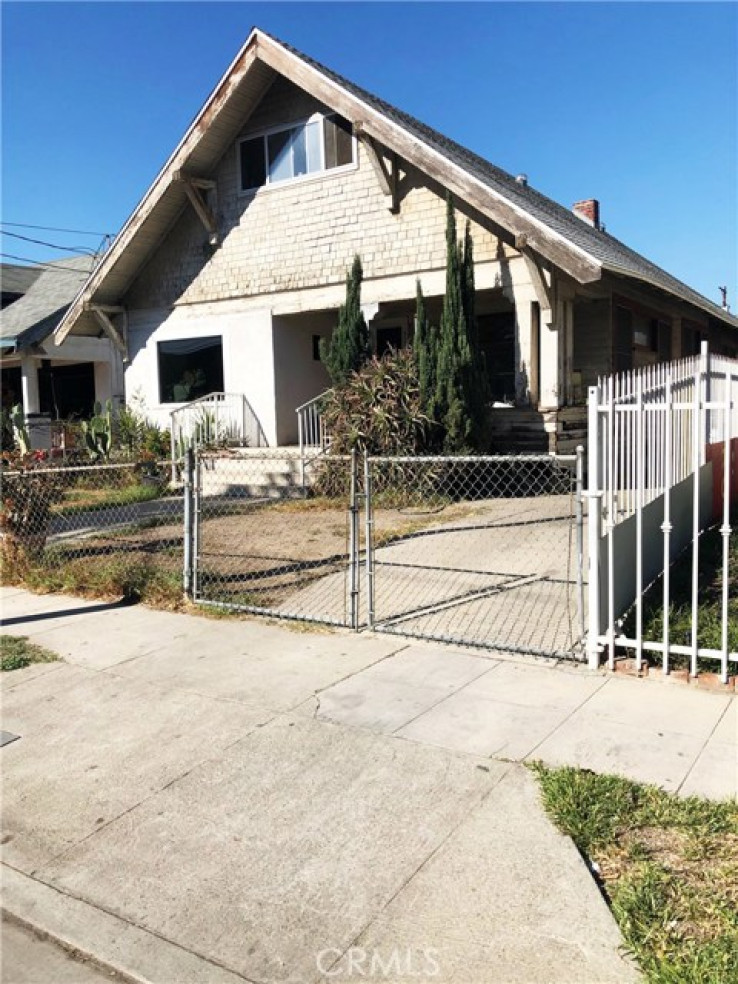 3 Bed Home for Sale in Los Angeles, California