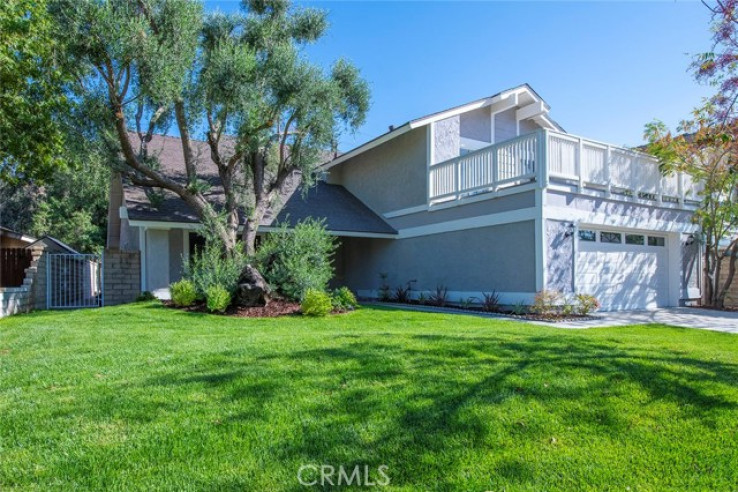 4 Bed Home for Sale in Saugus, California