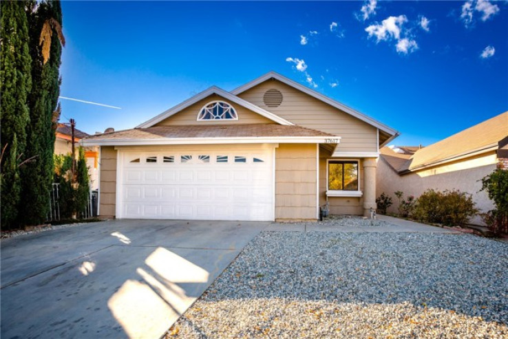 3 Bed Home for Sale in Palmdale, California