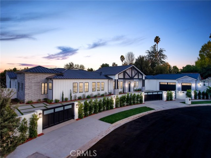 6 Bed Home for Sale in Encino, California