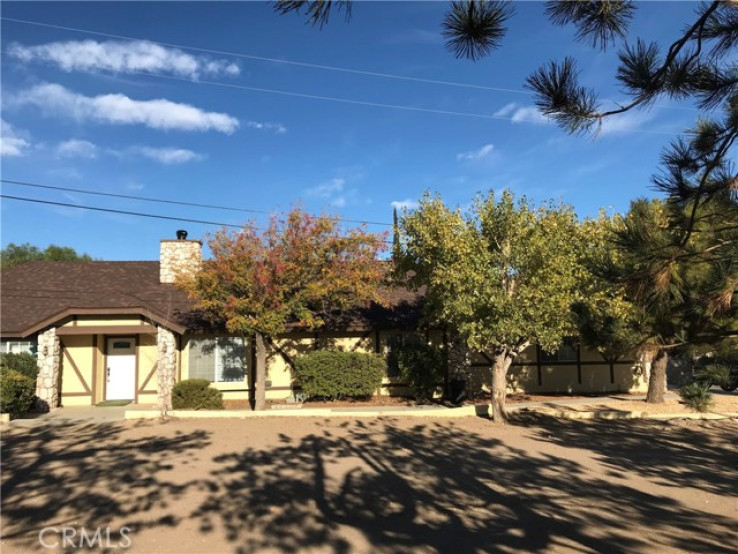 3 Bed Home for Sale in Palmdale, California