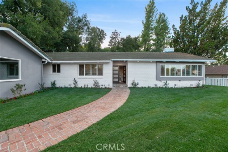 Residential Home in Encino