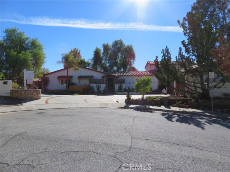 Residential Home in Calabasas