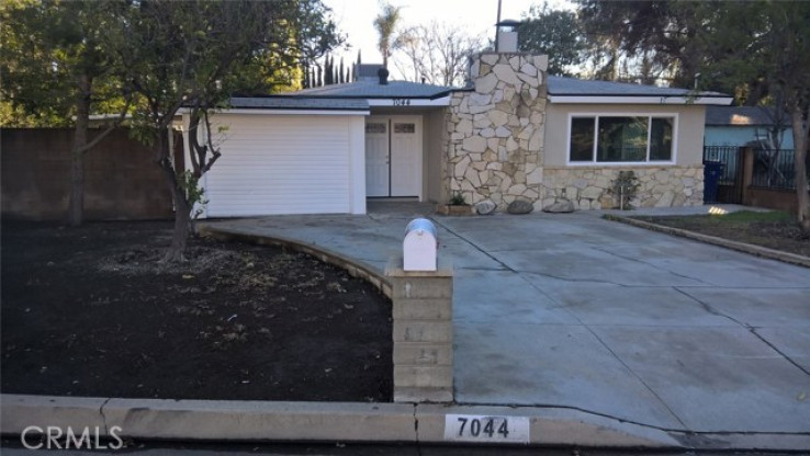 4 Bed Home for Sale in Van Nuys, California