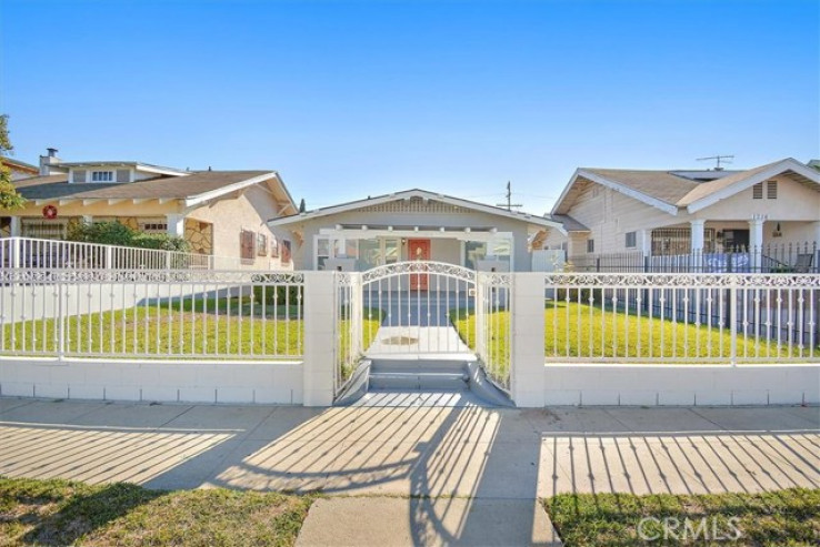 3 Bed Home for Sale in Los Angeles, California