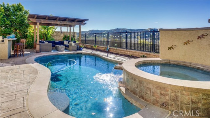 4 Bed Home for Sale in Saugus, California