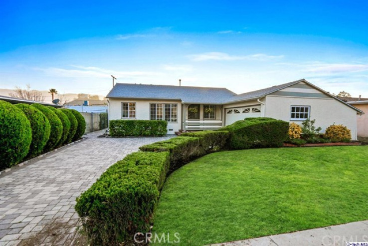Residential Home in Sunland/Tujunga
