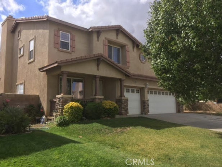 5 Bed Home for Sale in Palmdale, California