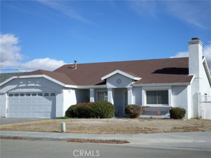 4 Bed Home for Sale in Rosamond, California