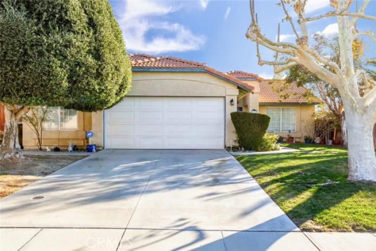 4 Bed Home for Sale in Rosamond, California