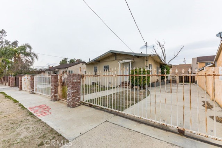 Residential Home in San Fernando