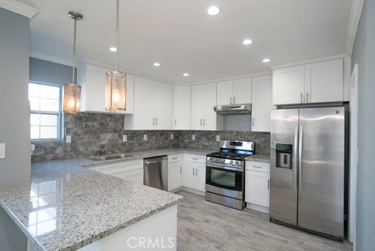 4 Bed Home for Sale in Hawthorne, California
