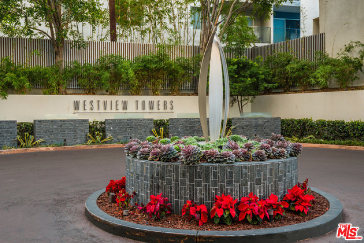 1 Bed Home for Sale in West Hollywood, California