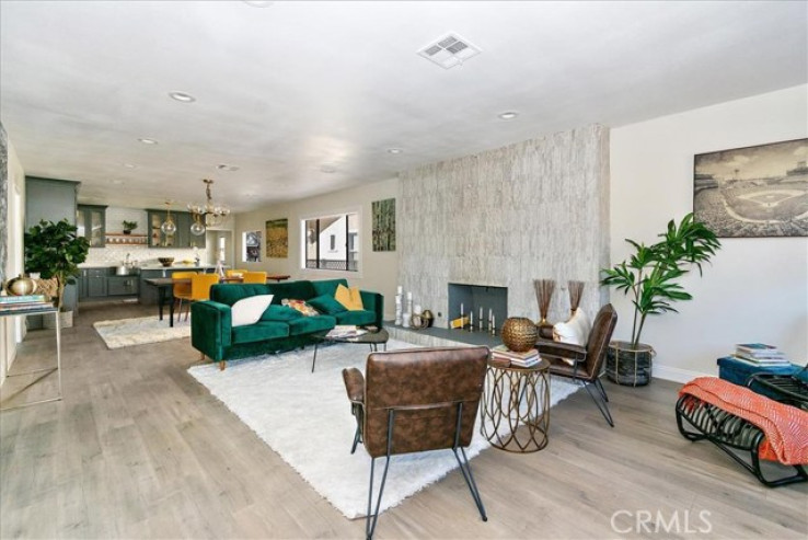 Residential Home in Mid Los Angeles