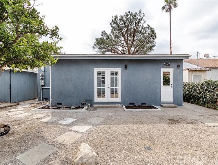  Income Home for Sale in Sun Valley, California