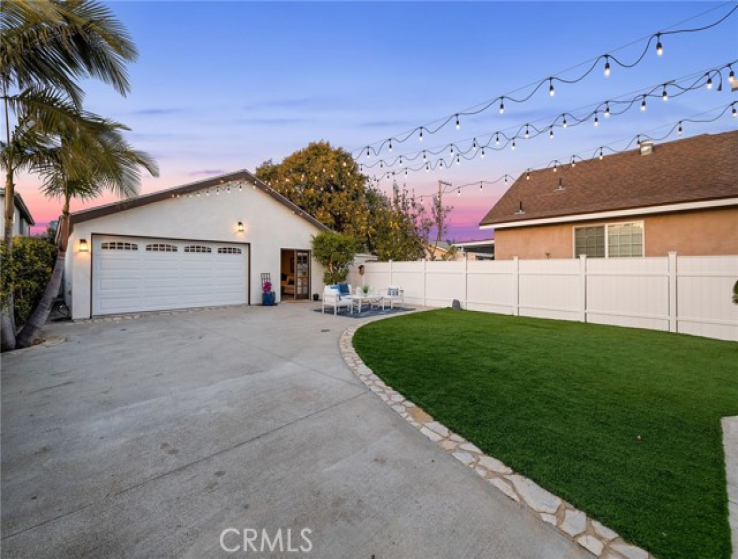 5 Bed Home for Sale in Lawndale, California