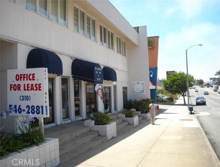  Commercial for Sale in Manhattan Beach, California