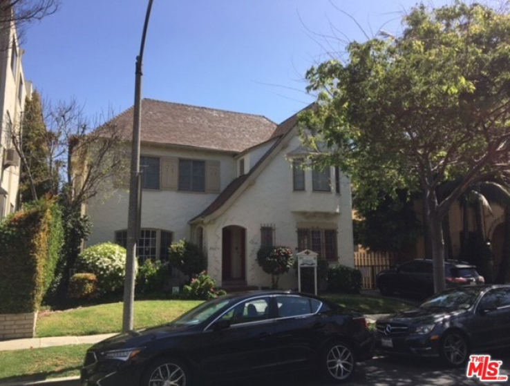  Income Home for Sale in Beverly Hills, California